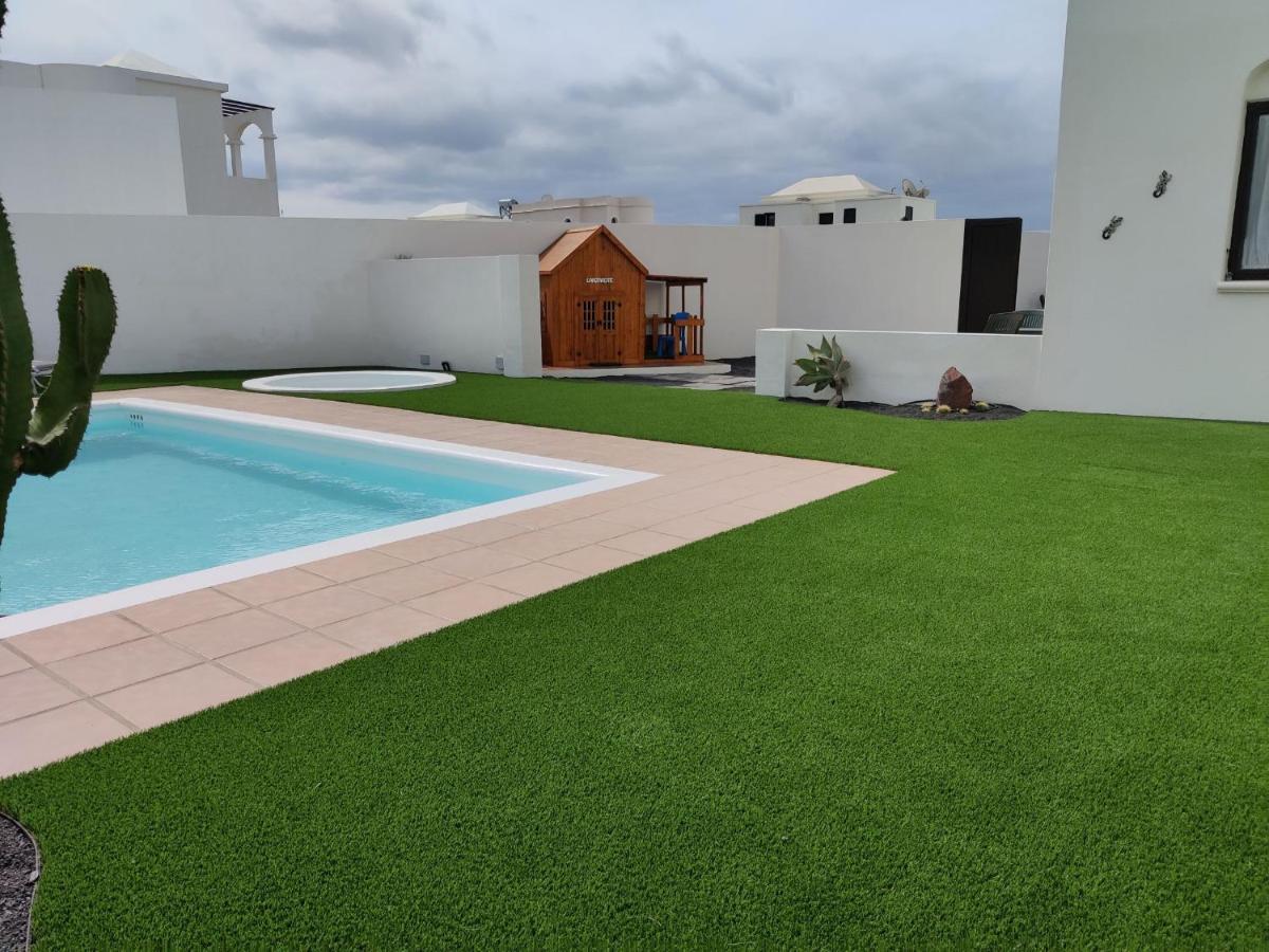 Villa Lanzarote Deluxe & Spa Pool Плая Бланка Екстериор снимка