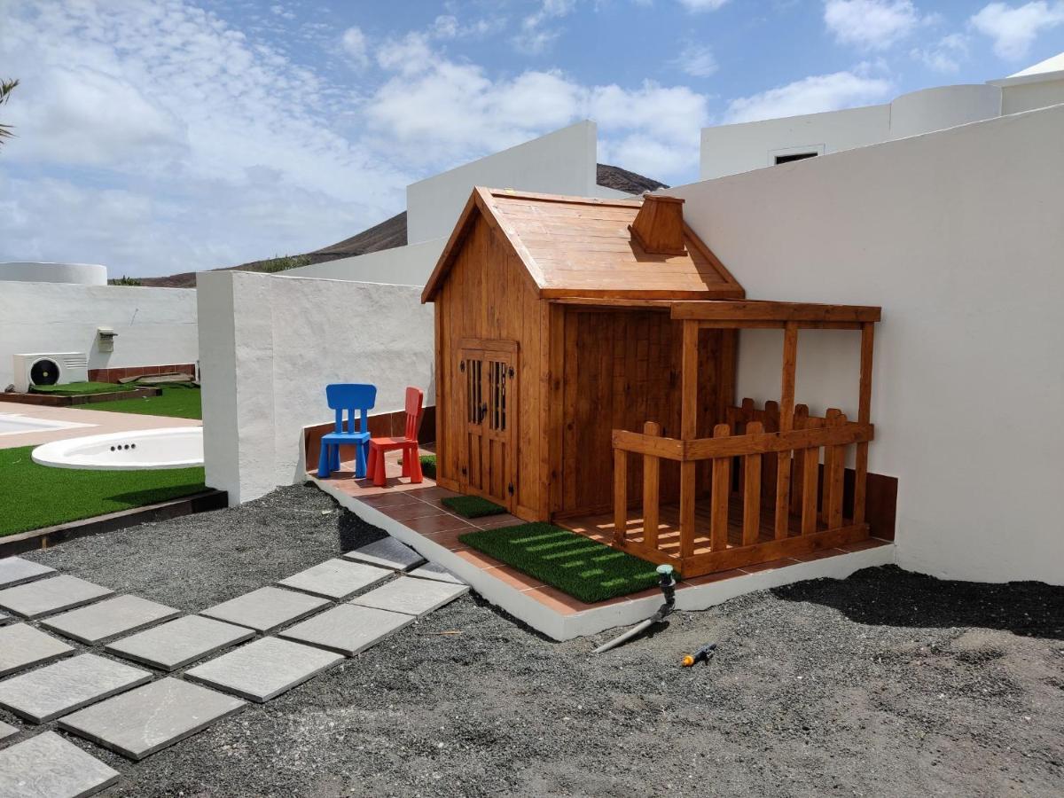 Villa Lanzarote Deluxe & Spa Pool Плая Бланка Екстериор снимка